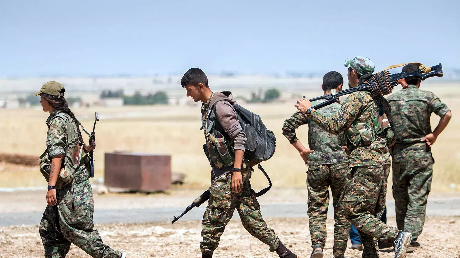 לוחמים המיליציה הכורדית YPG באזור העיירה תל אבייד, שבצפון סוריה, 14 ביוני 2015
