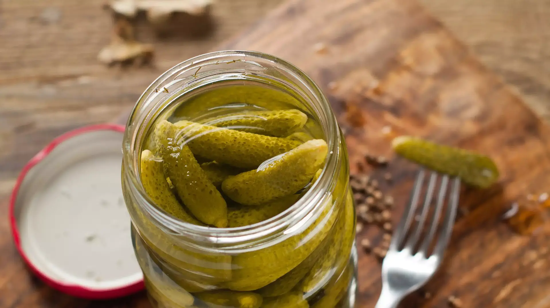 מלפפונים חמוצים מלפפונים חמוצים