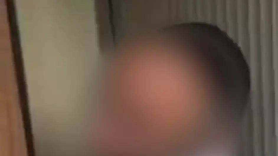 חברת קדישא סירבה לקבור תינוק והחזירו אותו לאביו בקרטון, יוני 2015 חברת קדישא סירבה לקבור תינוק והחזירו אותו לאביו בקרטון, יוני 2015