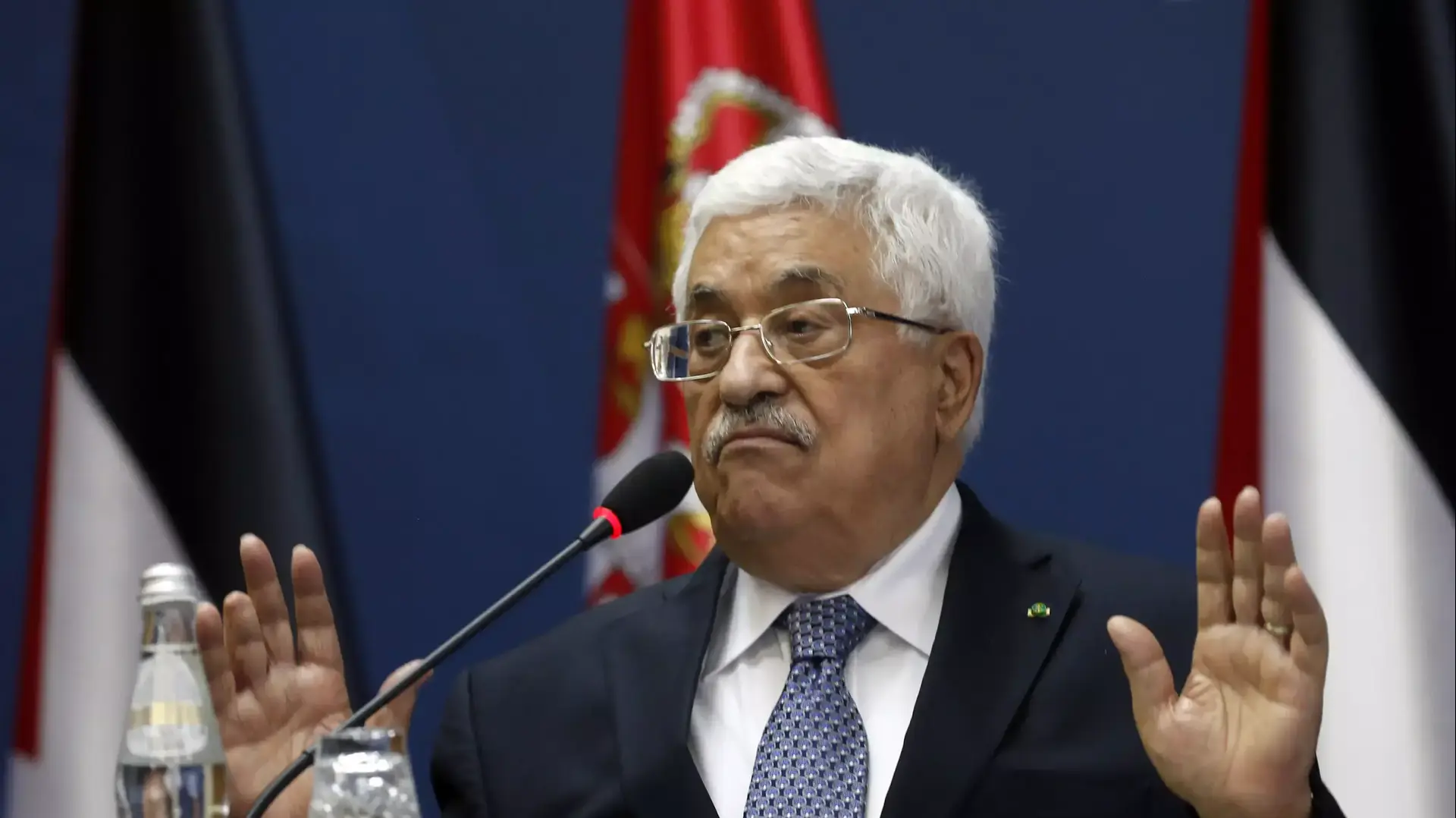 יו"ר הרשות הפלסטינית אבו מאזן בבלגרד, סרביה, 10 ביוני 2015