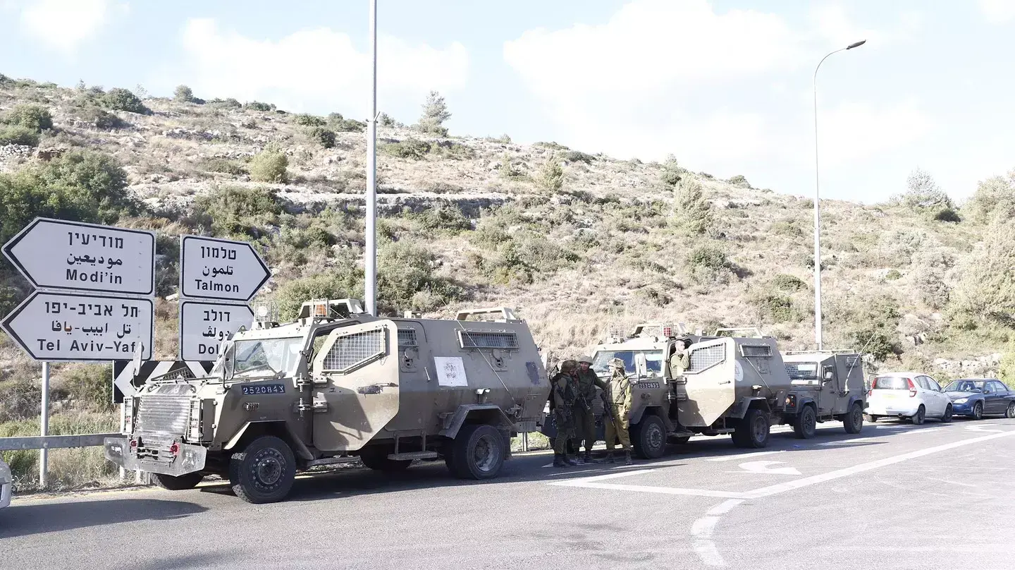 זירת אירוע הירי בסמוך לדולב שבבנימין, יוני 2015 זירת אירוע הירי בסמוך לדולב שבבנימין, יוני 2015