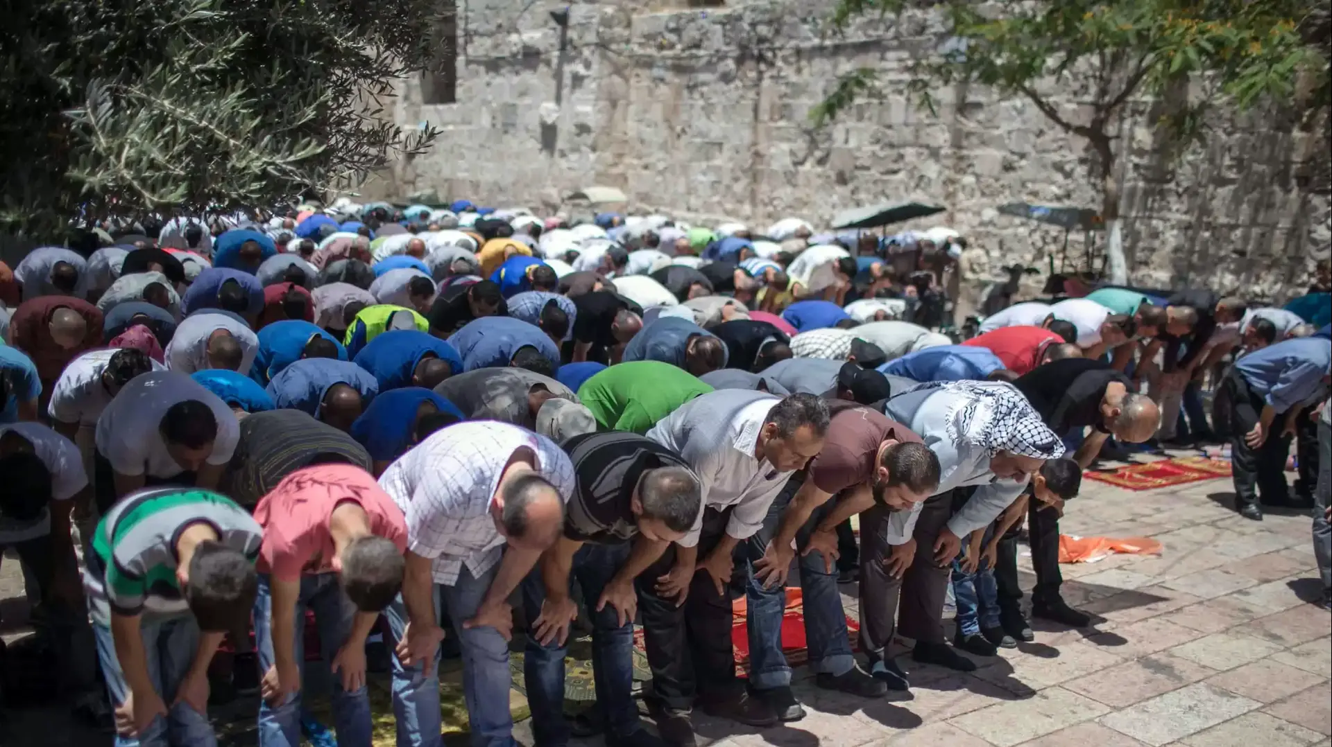 העיר העתיקה בירושלים התלבשה חג לכבוד הרמדאן, יוני 2015 העיר העתיקה בירושלים התלבשה חג לכבוד הרמדאן, יוני 2015