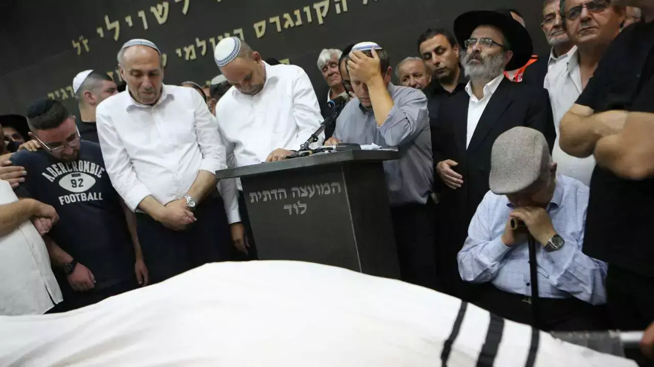 הלווייתו של דני גונן שנרצח בפיגוע ירי בבנימין, יוני 2015 הלווייתו של דני גונן שנרצח בפיגוע ירי בבנימין, יוני 2015