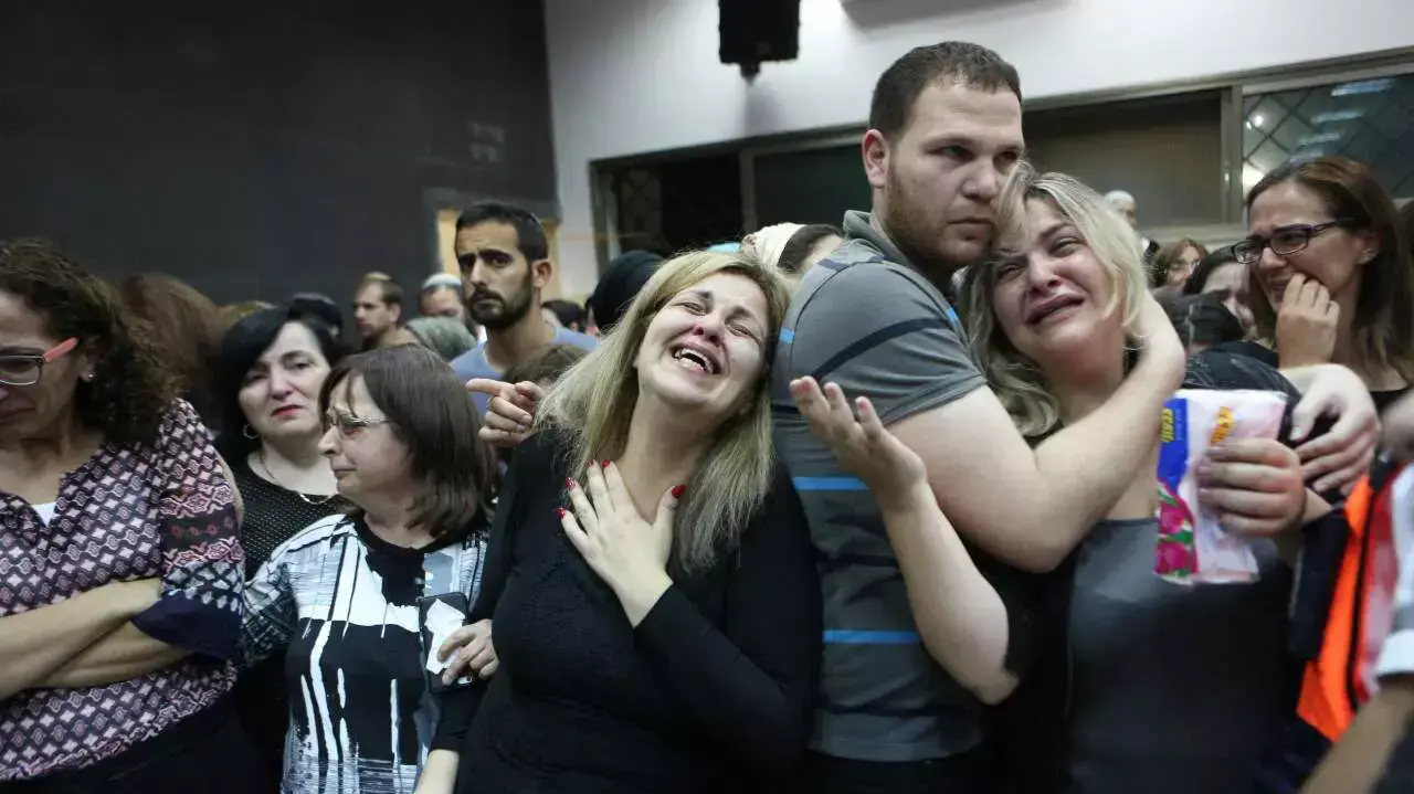 הלווייתו של דני גונן שנרצח בפיגוע ירי בבנימין, יוני 2015 הלווייתו של דני גונן שנרצח בפיגוע ירי בבנימין, יוני 2015