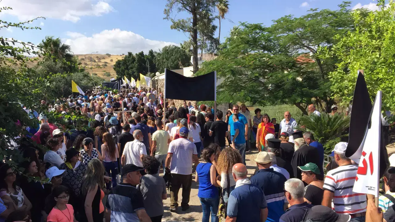 עצרת תפילה בכנסיית הלחם והדגים, יוני 2015 עצרת תפילה בכנסיית הלחם והדגים, יוני 2015