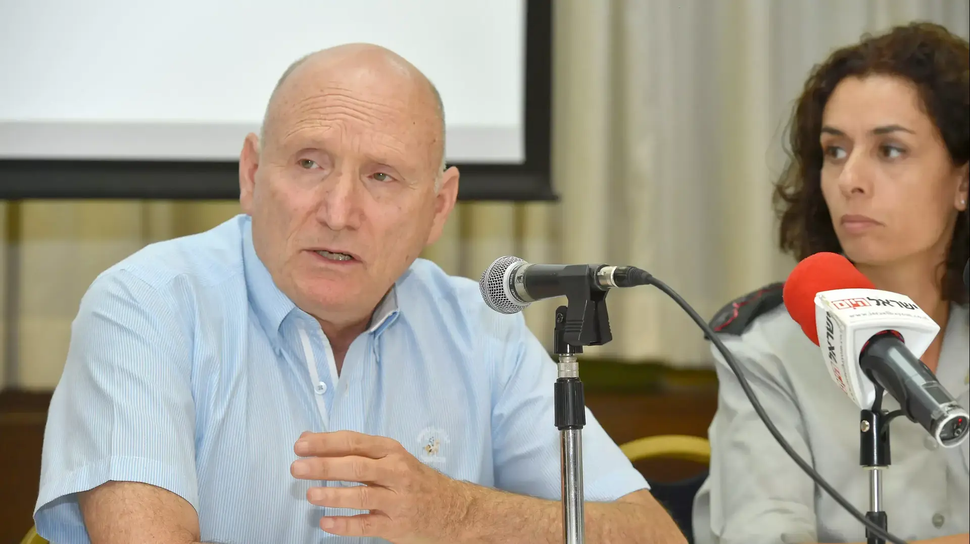 ממסיבת העיתונאים במסגרתה הציג נציב קבילות החיילים במשרד הביטחון, אלוף (במיל') יצחק בריק את עיקרי הדו"ח השנתי ל 2014. יוני 2015 ממסיבת העיתונאים במסגרתה הציג נציב קבילות החיילים במשרד הביטחון, אלוף (במיל') יצחק בריק את עיקרי הדו"ח השנתי ל 2014. יוני 2015