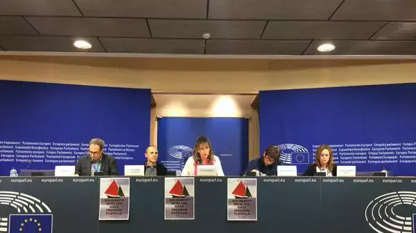 מסיבת העיתונאים של מארגני המשט השלישי לעזה, יוני 2015 מסיבת העיתונאים של מארגני המשט השלישי לעזה, יוני 2015