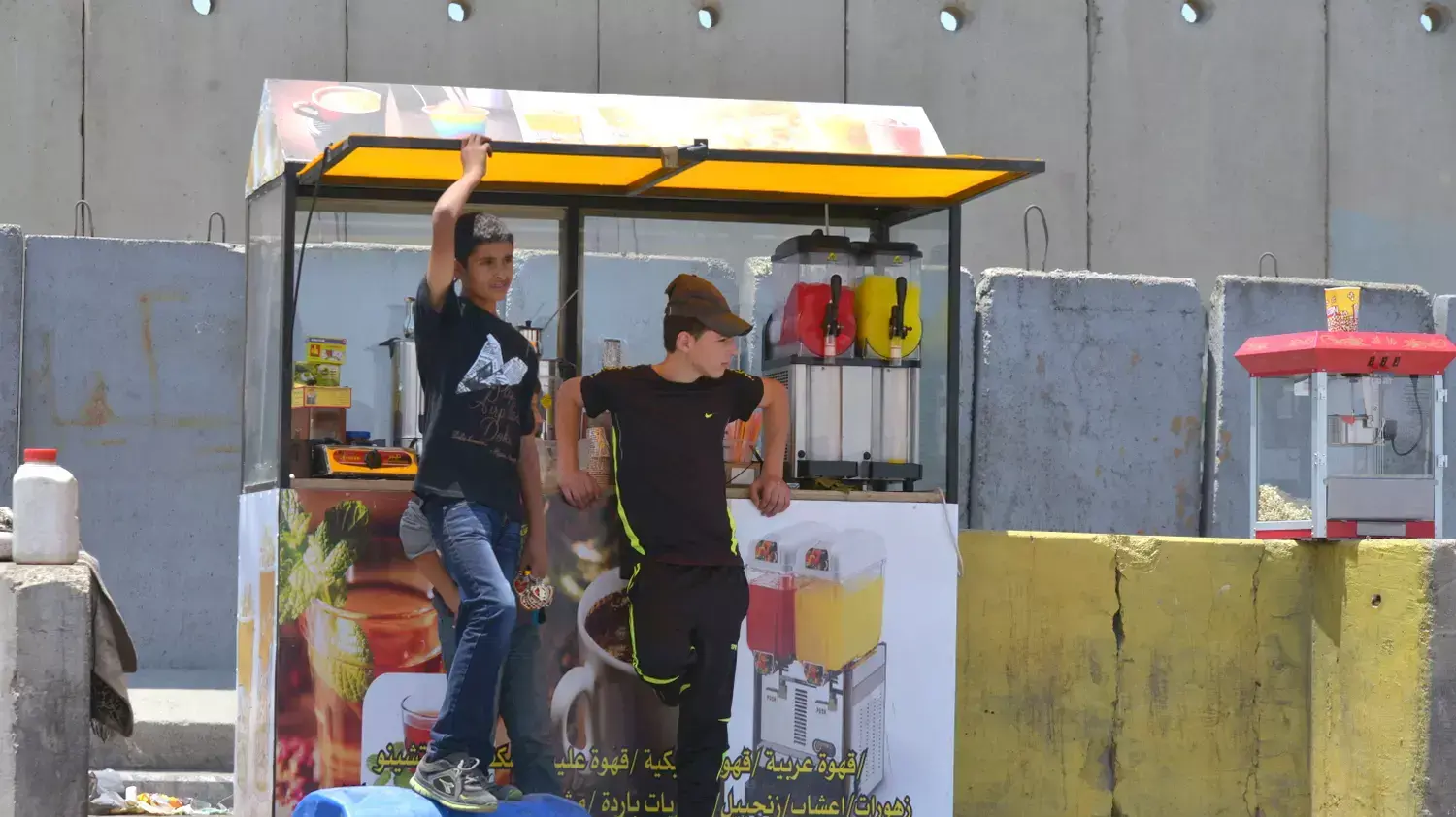 מחסום קלנדיה, יוני 2015 מחסום קלנדיה, יוני 2015