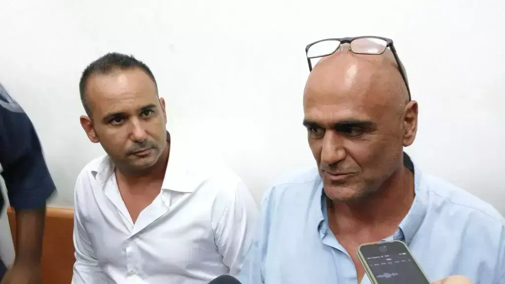 הארכת מעצר לעתניאל מאדר, מהנדס הבטיחות המהנדס ואורן זרוג ,אחראי התאורה באולם האירועים עדיה ביבנה, יוני 2015 הארכת מעצר לעתניאל מאדר, מהנדס הבטיחות המהנדס ואורן זרוג ,אחראי התאורה באולם האירועים עדיה ביבנה, יוני 2015