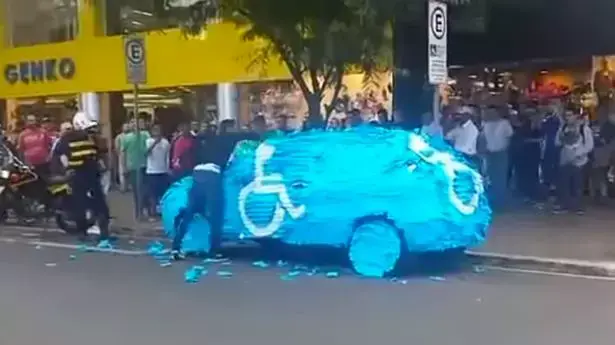 ככה יעשה למי שחונה בחניית נכים