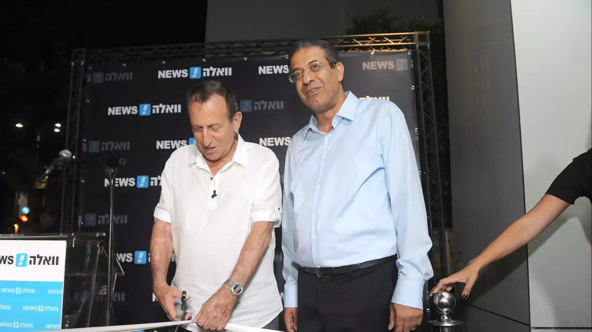 אילן ישועה, מנכ"ל וואלה ורון חולדאי ראש עיריית תל אביב, 25 ביוני 2015 אילן ישועה, מנכ"ל וואלה ורון חולדאי ראש עיריית תל אביב, 25 ביוני 2015