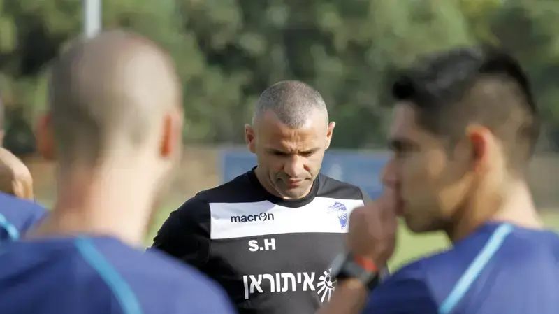 סלאח חסארמה מאמן עירוני קרית שמונה סלאח חסארמה מאמן עירוני קרית שמונה