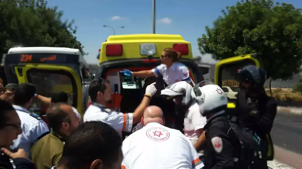פיגוע דקירה סמוך לקבר רחל, יוני 2015