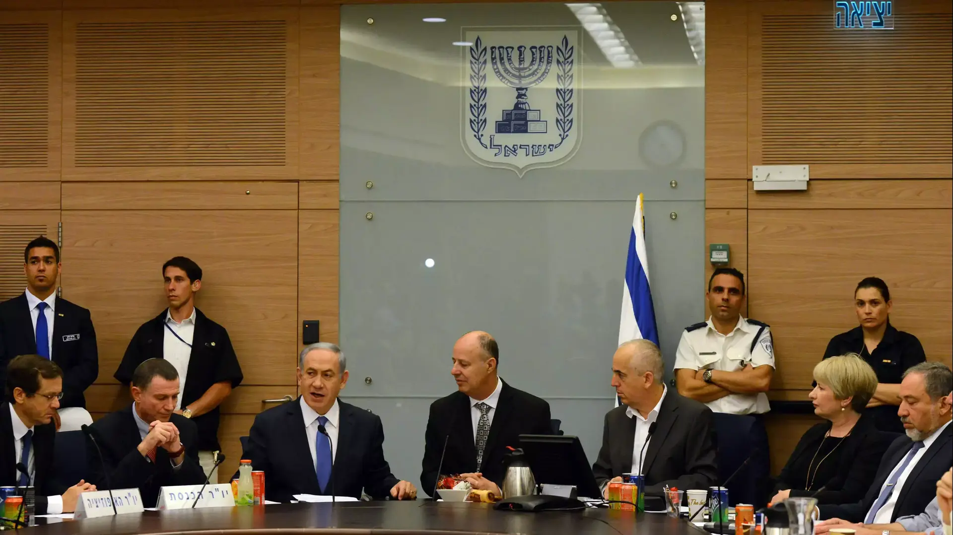ראש הממשלה בנימין נתניהו, ישיבת ועדת חוץ וביטחון, 29 ביוני 2015 ראש הממשלה בנימין נתניהו, ישיבת ועדת חוץ וביטחון, 29 ביוני 2015