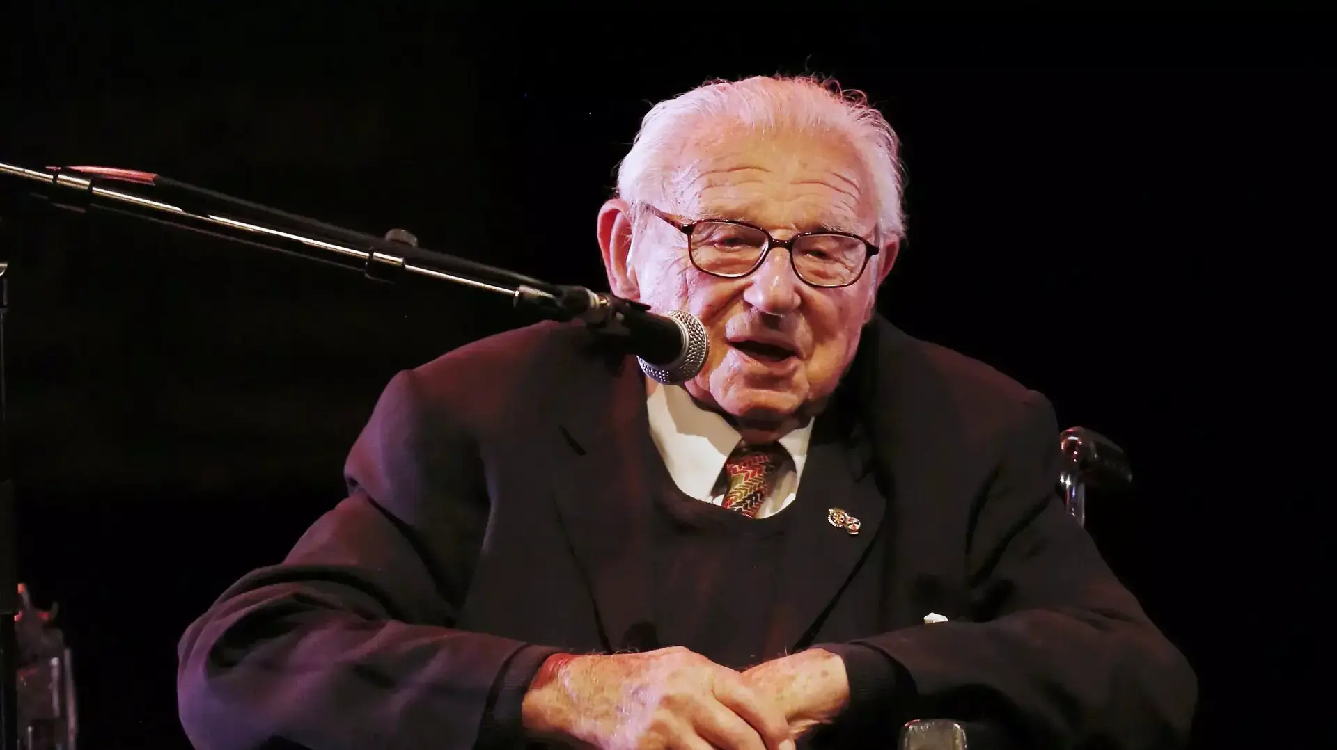 ניקולס וינטון, "שינדלר הבריטי", מדבר בלונדון ניקולס וינטון, "שינדלר הבריטי", מדבר בלונדון