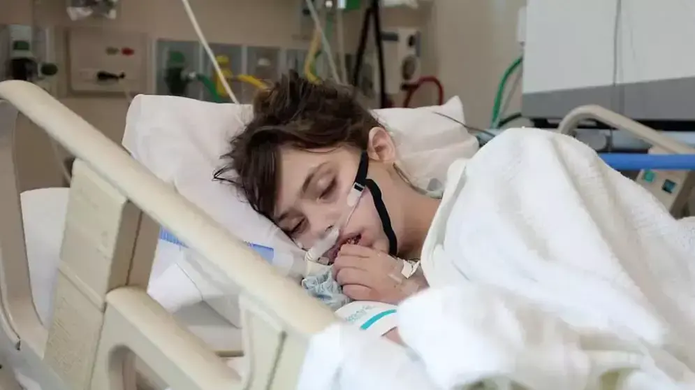 סיפור בדקה: נערה שהתעוררה מתרדמת מספרת איך זה מרגיש