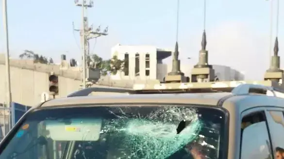 מח"ט בנימין ירה למוות בפלסטיני שיידה לעברו אבן באזור מעבר קלנדיה, יולי 2015 מח"ט בנימין ירה למוות בפלסטיני שיידה לעברו אבן באזור מעבר קלנדיה, יולי 2015