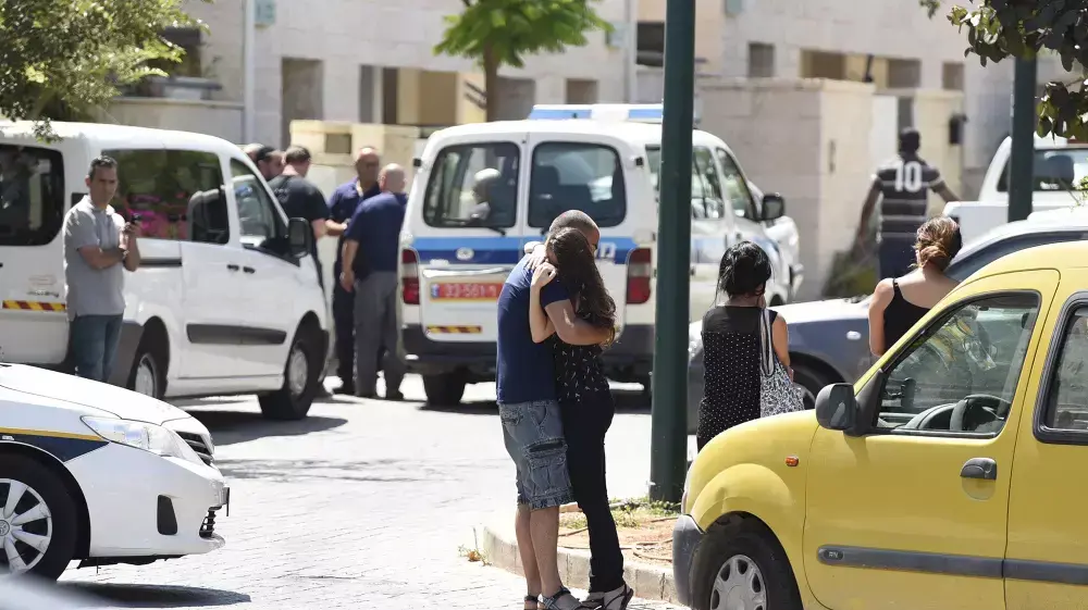 מחוץ לביתו של אפרים ברכה, מודיעין מחוץ לביתו של אפרים ברכה, מודיעין
