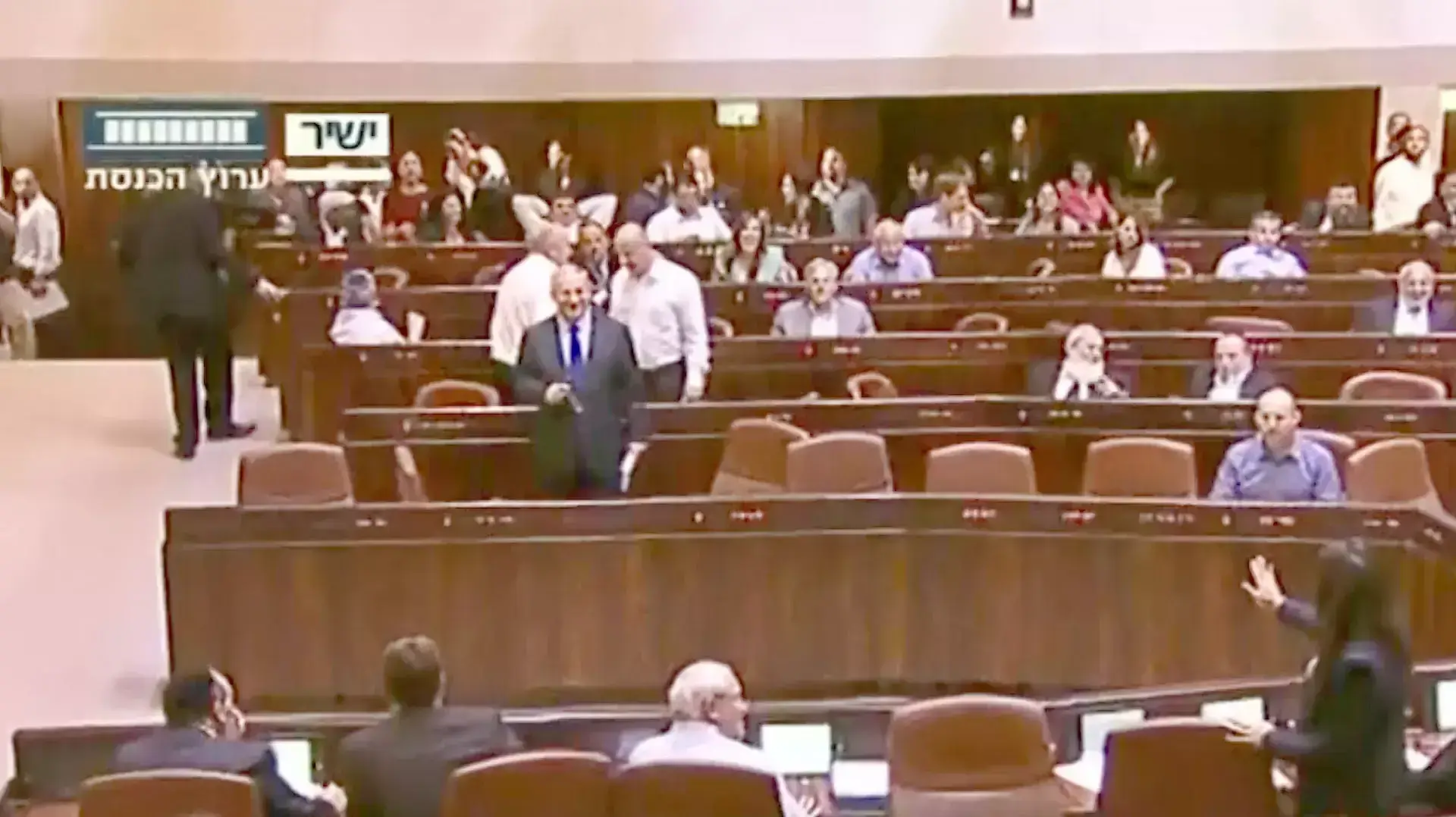 ניצחון לאופוזיציה: חוק ההוצאה לפועל אושר בקריאה טרומית