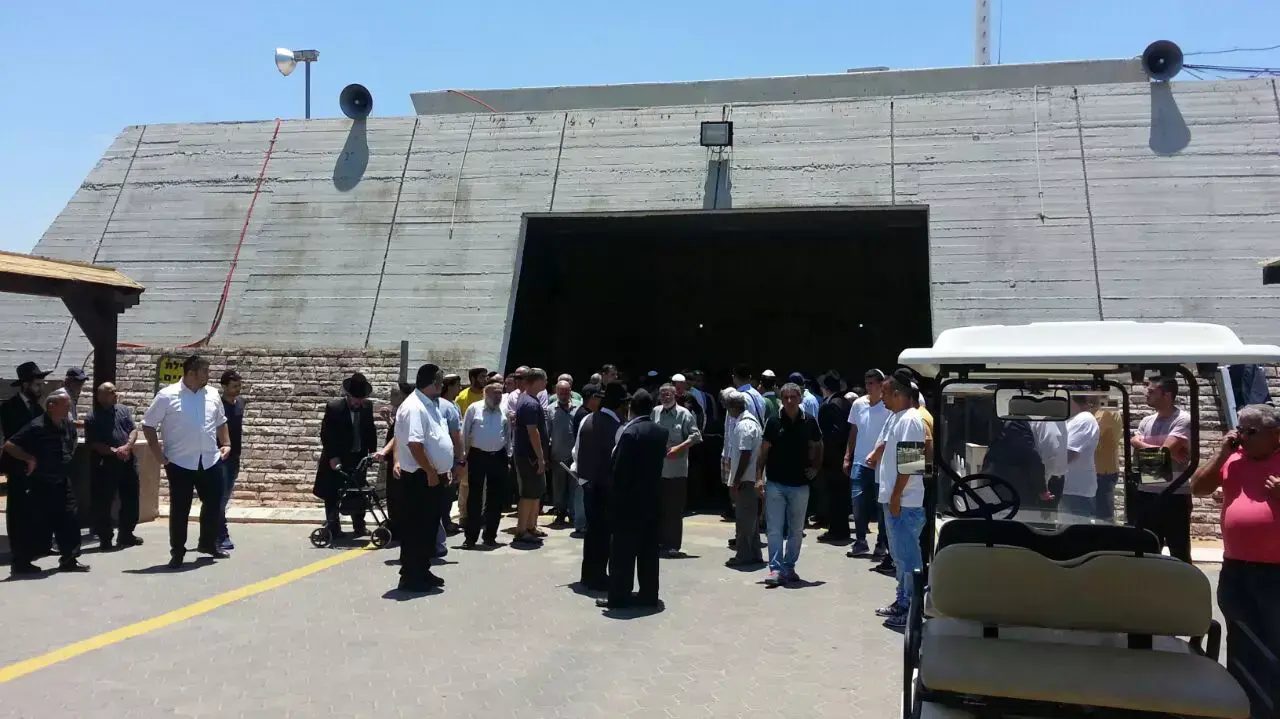 הלווייתו של מאיר אוחנה באשדוד, אוגוסט 2015 הלווייתו של מאיר אוחנה באשדוד, אוגוסט 2015