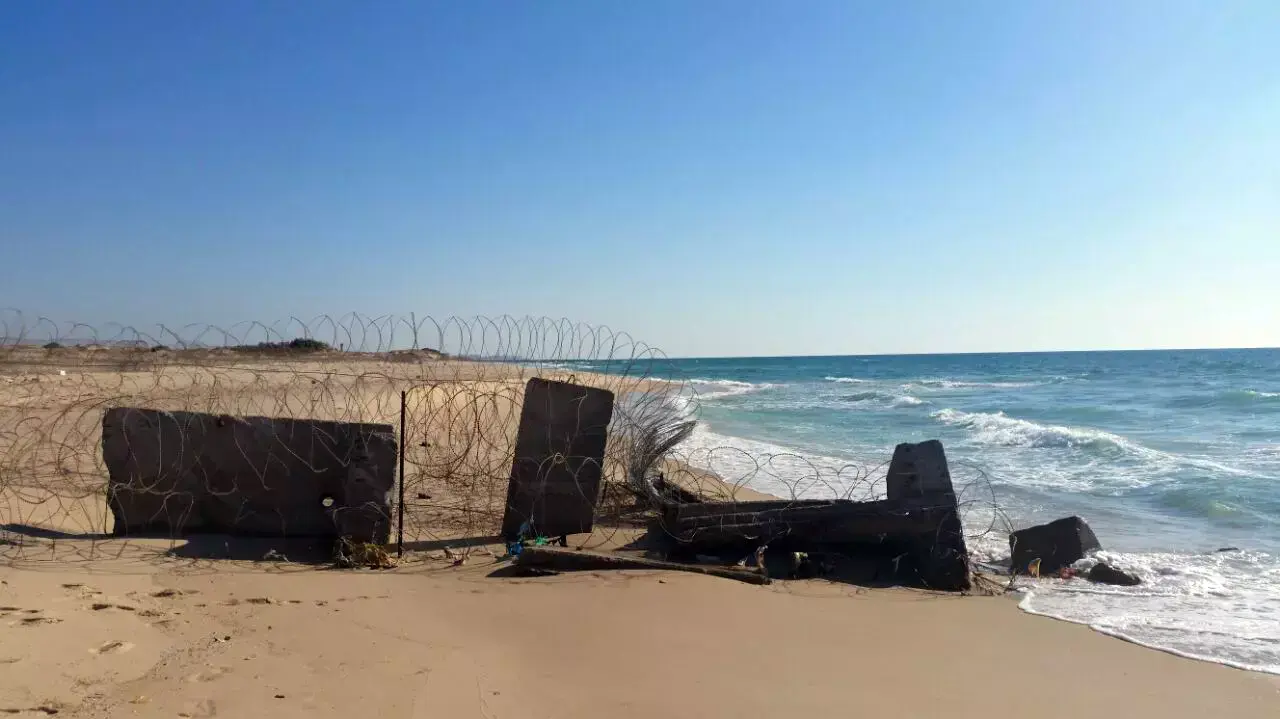 הנקודה ממנה חצה אברהם מנגיסטו את הגדר ועבר אל רצועת עזה, יוני 2015 הנקודה ממנה חצה אברהם מנגיסטו את הגדר ועבר אל רצועת עזה, יוני 2015