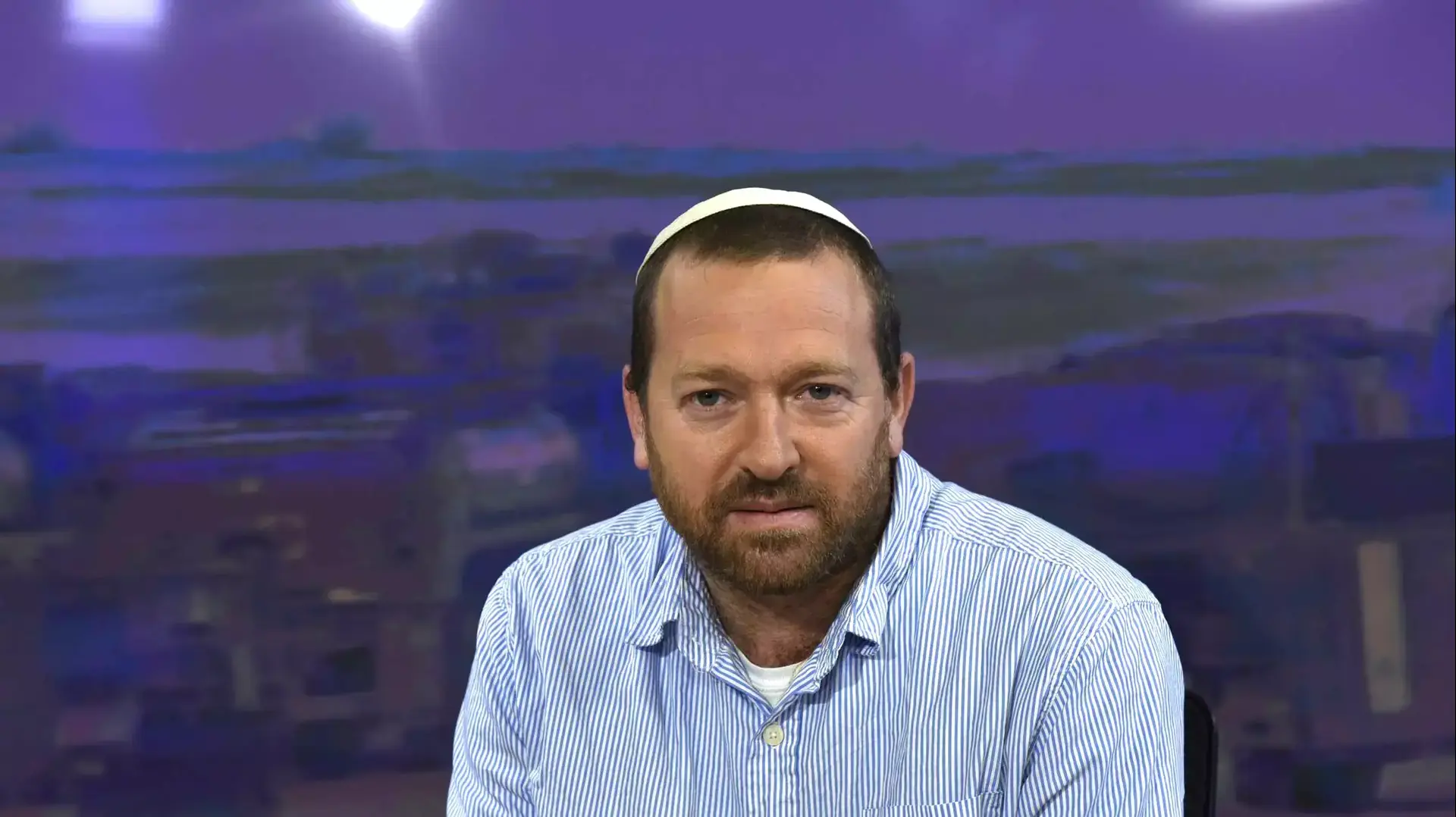 ראיון עם הרב פנחס עציון באולפן וואלה על מפקדו במילואים, נריה ישורון