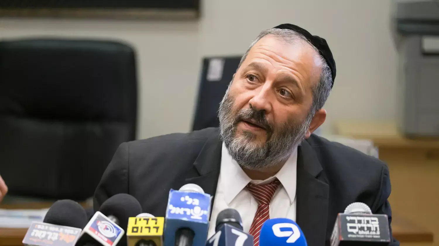 השר אריה דרעי, ישיבת סיעת ש"ס, 13 ביולי 2015 השר אריה דרעי, ישיבת סיעת ש"ס, 13 ביולי 2015