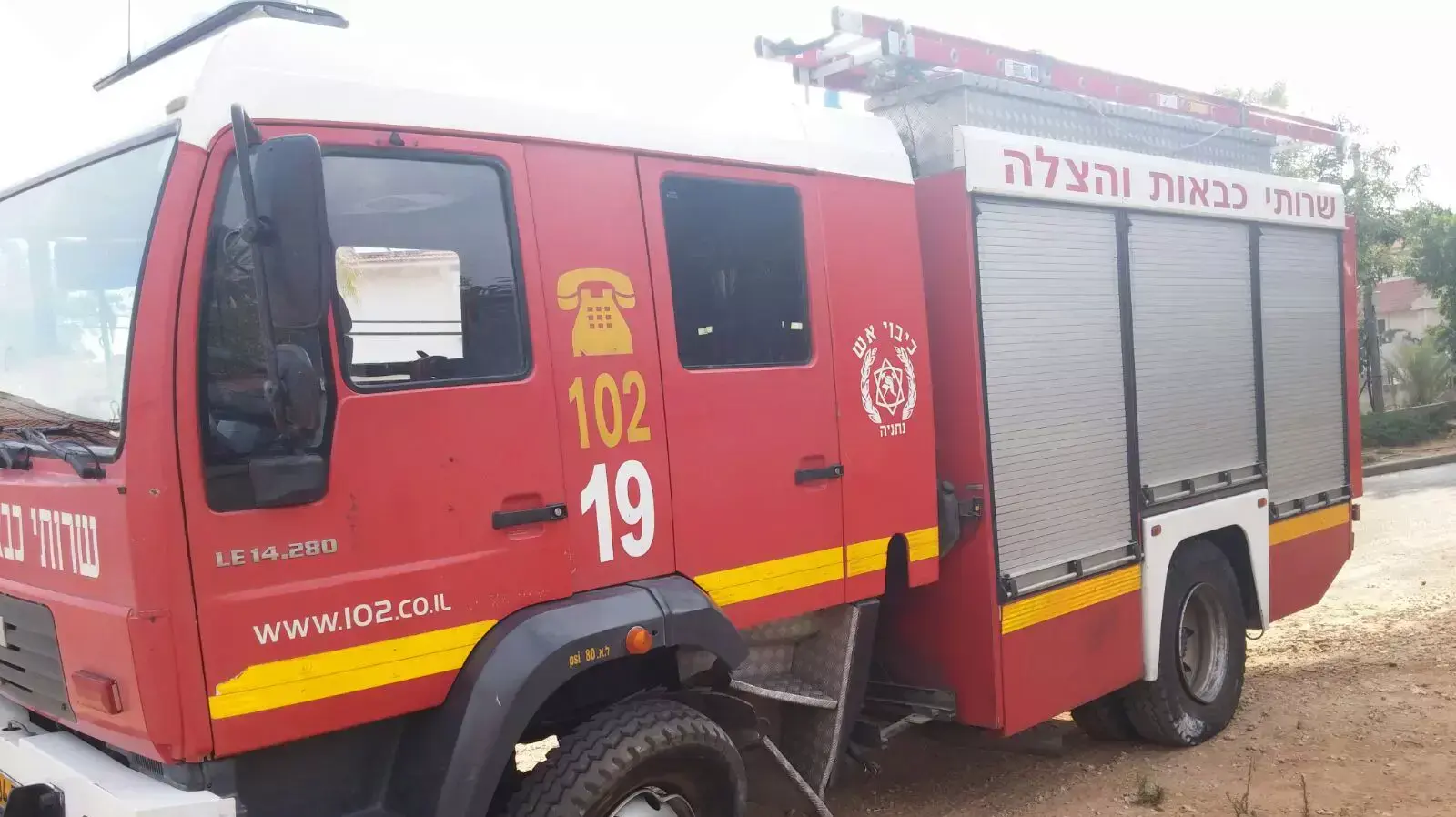 כבאית שנגנבה ונתפסה בחדרה לאחר מרדף משטרתי, יולי 2015 כבאית שנגנבה ונתפסה בחדרה לאחר מרדף משטרתי, יולי 2015