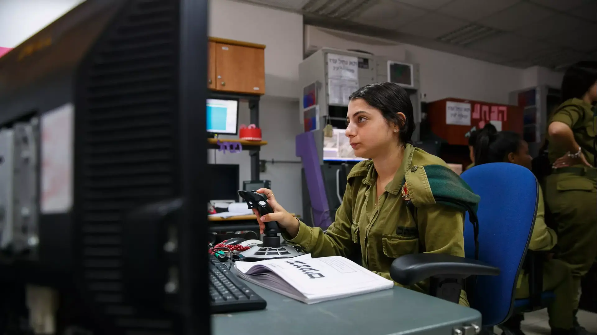 פלוגת תצפיתניות, בסיס נחל עוז, יולי 2015 פלוגת תצפיתניות, בסיס נחל עוז, יולי 2015
