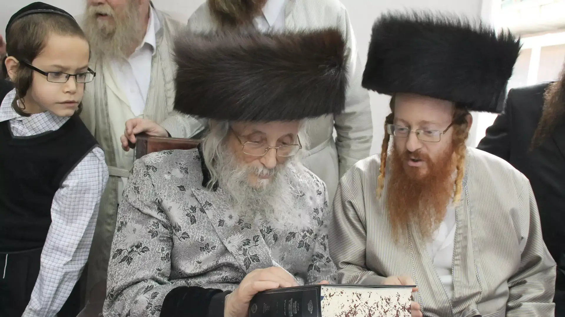 הרב יצחק טוביה וייס מנהיג הזרם החרדי ההדוק העדה החרדית הרב יצחק טוביה וייס מנהיג הזרם החרדי ההדוק העדה החרדית