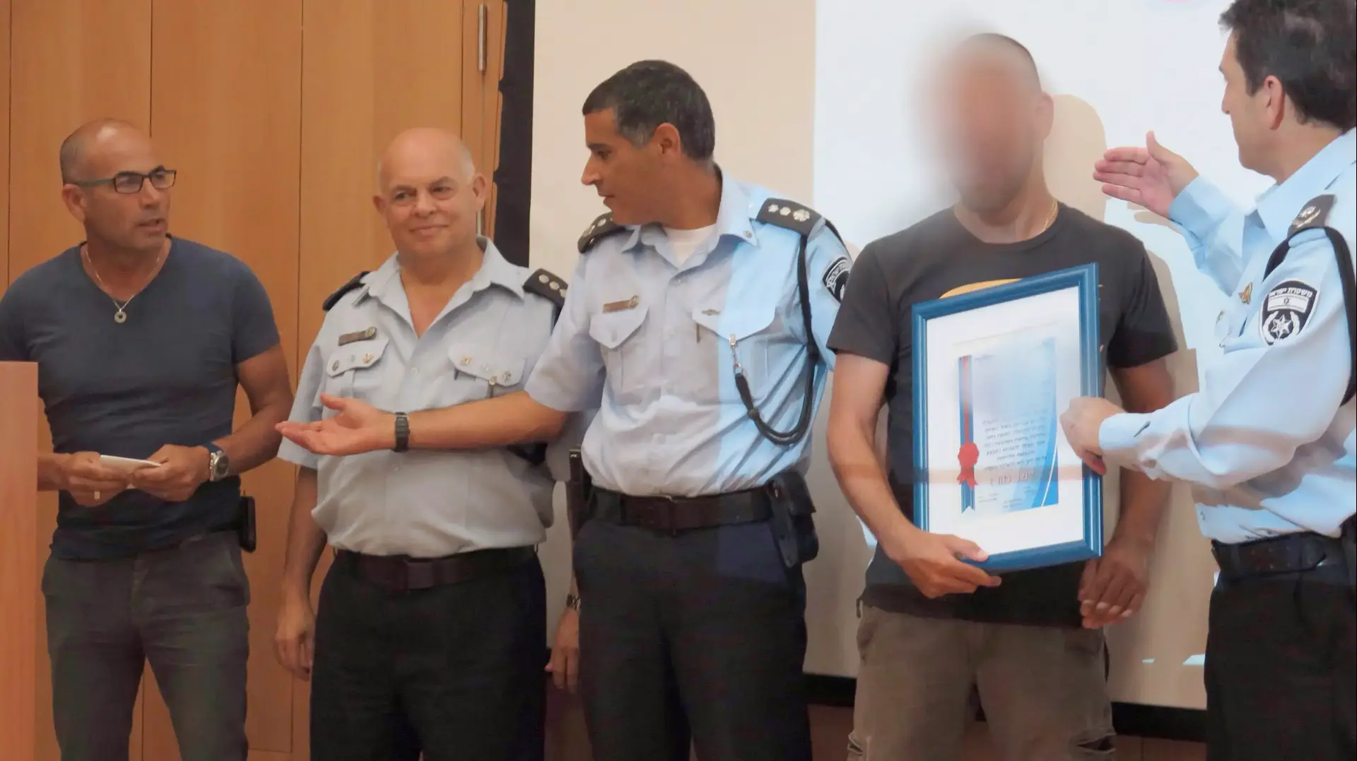 סוכן משטרתי הפליל עשרות חשודים בסחר בסמים באמצעות הרשת החברתית, יולי 2015 סוכן משטרתי הפליל עשרות חשודים בסחר בסמים באמצעות הרשת החברתית, יולי 2015