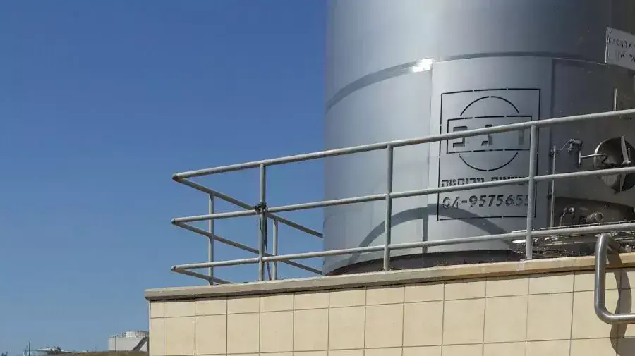דליפת חומצה חנקתית במפעל תנובה באלון תבור, יולי 2015 דליפת חומצה חנקתית במפעל תנובה באלון תבור, יולי 2015