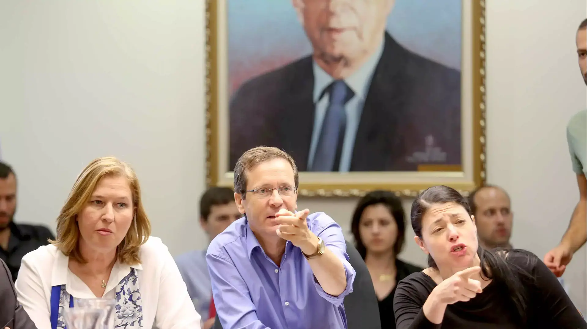 ח"כ מרב מיכאלי, יצחק הרצוג וציפי לבני, סיעת המחנה הציוני, הכנסת, 20 ביולי 2015 ח"כ מרב מיכאלי, יצחק הרצוג וציפי לבני, סיעת המחנה הציוני, הכנסת, 20 ביולי 2015