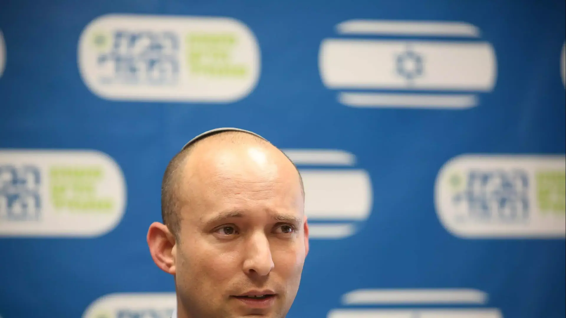 שר החינוך נפתלי בנט, ישיבת סיעת הבית היהודי, הכנסת, 20 ביולי 2015 שר החינוך נפתלי בנט, ישיבת סיעת הבית היהודי, הכנסת, 20 ביולי 2015