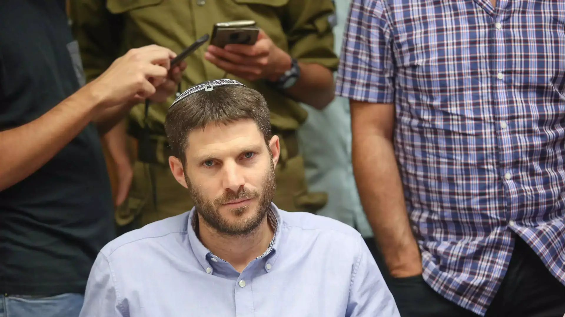 ח"כ בצלאל סמוטריץ', ישיבת סיעת הבית היהודי, הכנסת, 20 ביולי 2015 ח"כ בצלאל סמוטריץ', ישיבת סיעת הבית היהודי, הכנסת, 20 ביולי 2015