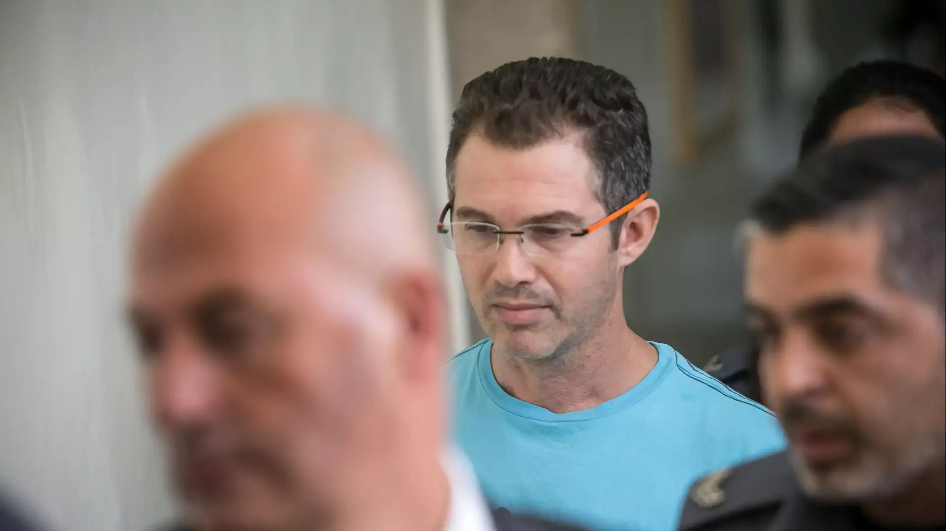זיו אורנשטיין, חשוד בגניבת 80 מיליון תיקי לקוחות, בימ"ש השלום ירושלים, 22 ביולי 2015 זיו אורנשטיין, חשוד בגניבת 80 מיליון תיקי לקוחות, בימ"ש השלום ירושלים, 22 ביולי 2015