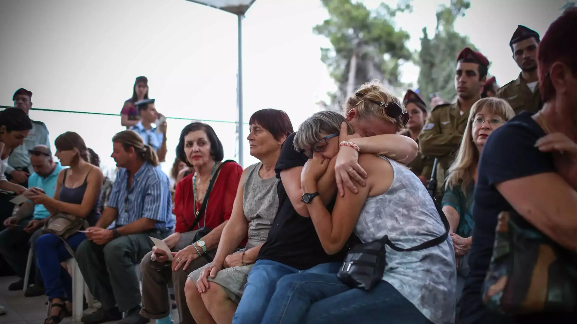 אזכרה לסמ"ר לי מט, הר הרצל, 23 ביולי 2015 אזכרה לסמ"ר לי מט, הר הרצל, 23 ביולי 2015