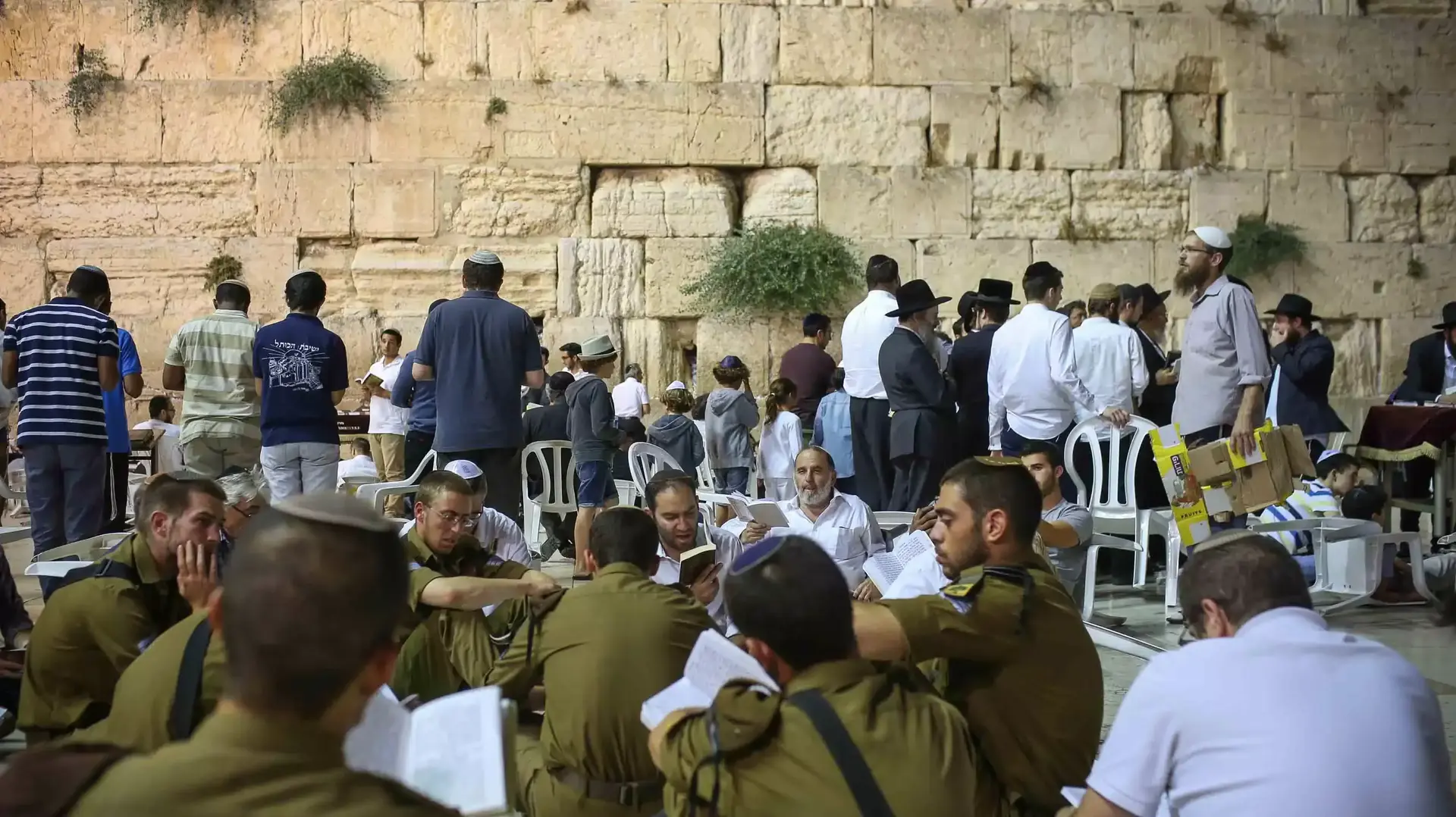 ערב תשעה באב בכותל יולי 2015 ערב תשעה באב בכותל יולי 2015