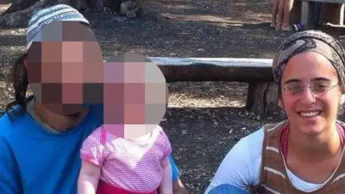 אביה מוריס, צעקה 'מוחמד חזיר' באזור הר הבית אביה מוריס, צעקה 'מוחמד חזיר' באזור הר הבית