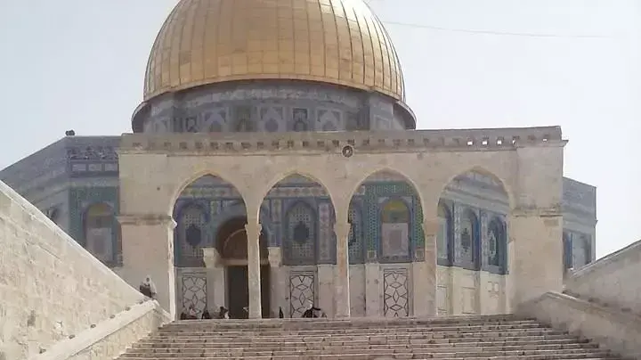 אביה מוריס, צעקה 'מוחמד חזיר' באזור הר הבית אביה מוריס, צעקה 'מוחמד חזיר' באזור הר הבית