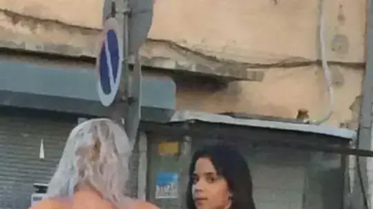 אורלי דניס ומירב ברוש, חשודות ששדדו קשישות בחולון  