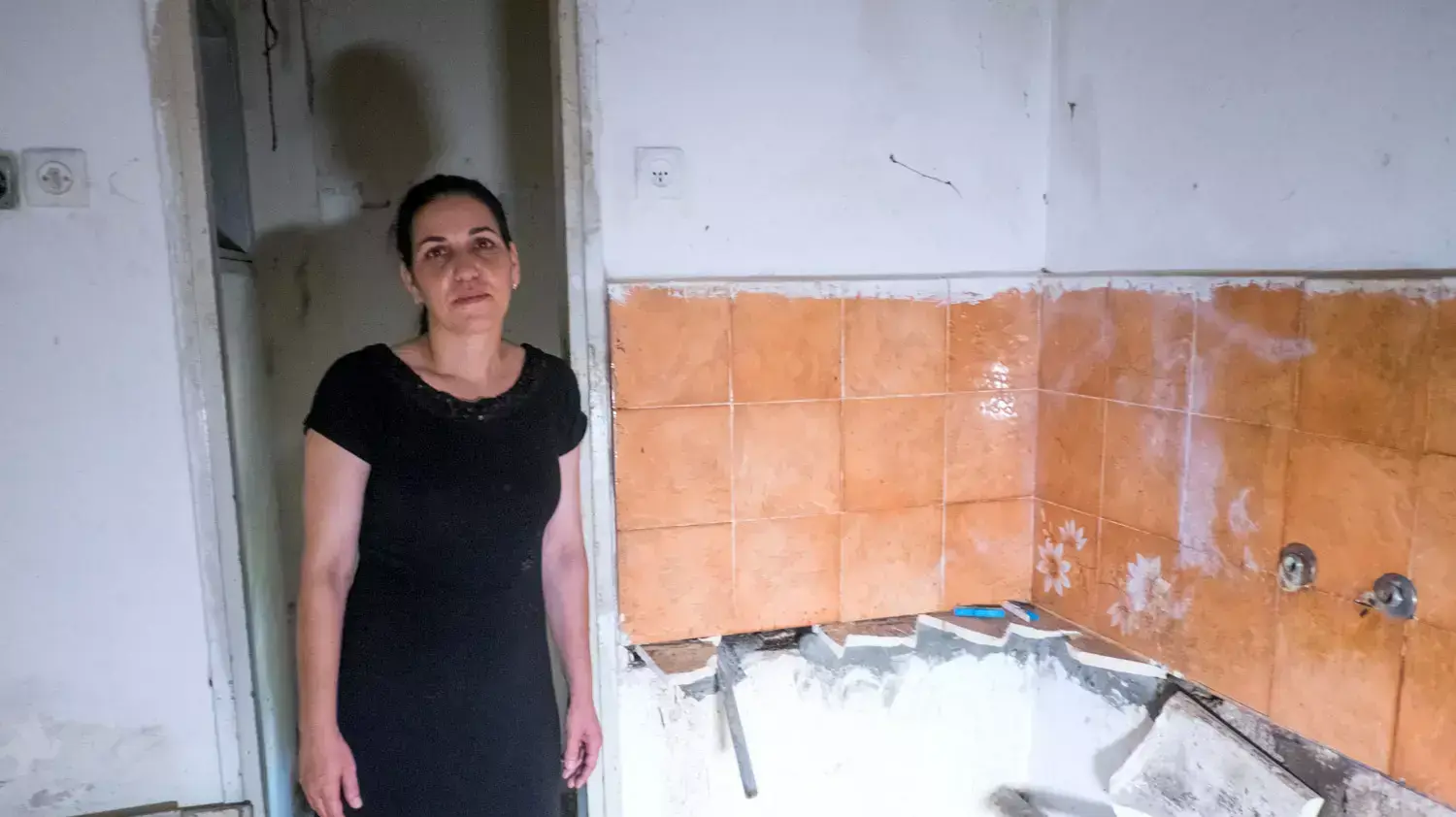 מזל אראמי בדירה המשופצת  בקריית אונו, יולי 2015