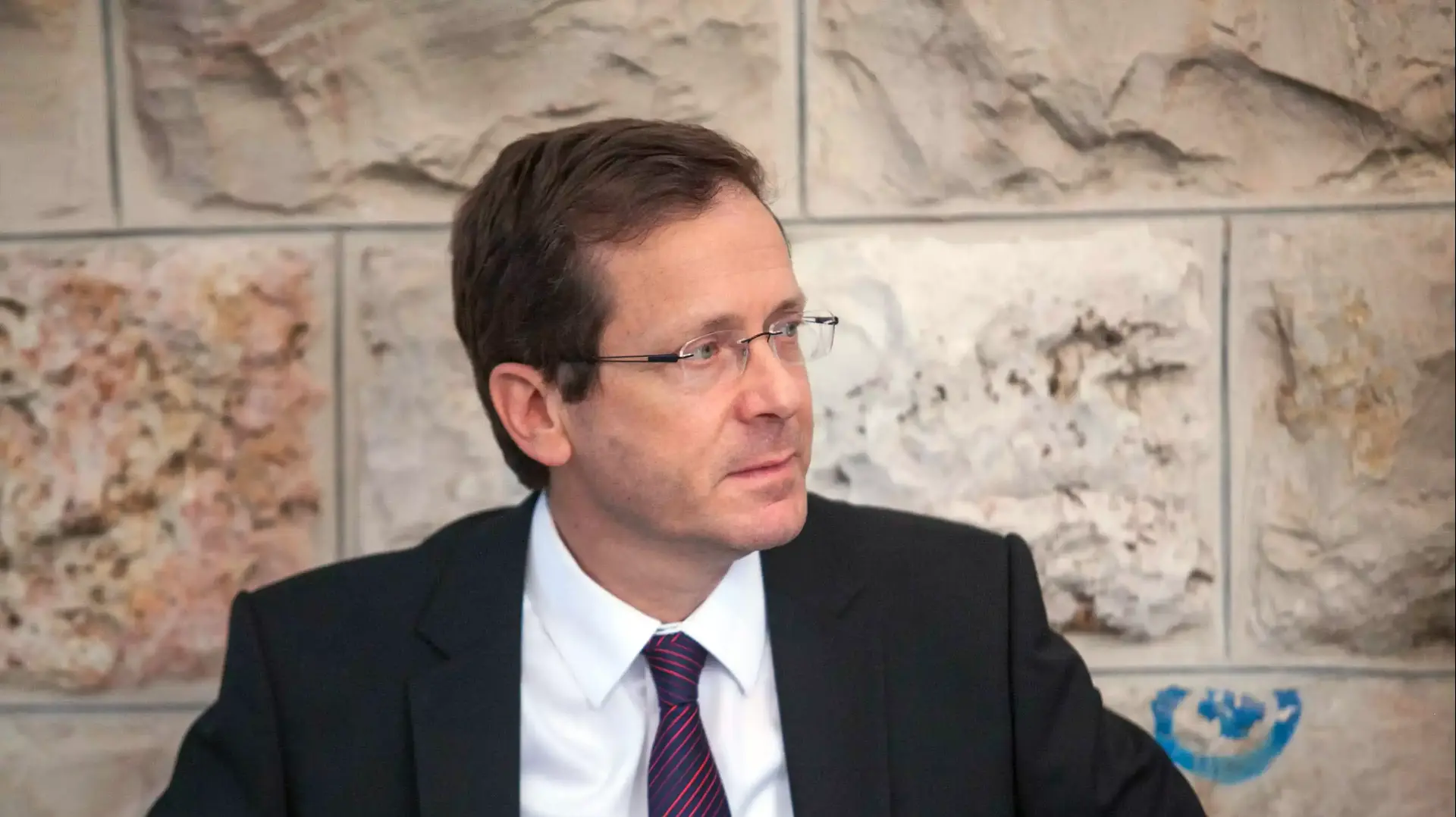 יו"ר המחנה הציוני יצחק הרצוג, מאהל נשים עושות שלום, יולי 2015 יו"ר המחנה הציוני יצחק הרצוג, מאהל נשים עושות שלום, יולי 2015