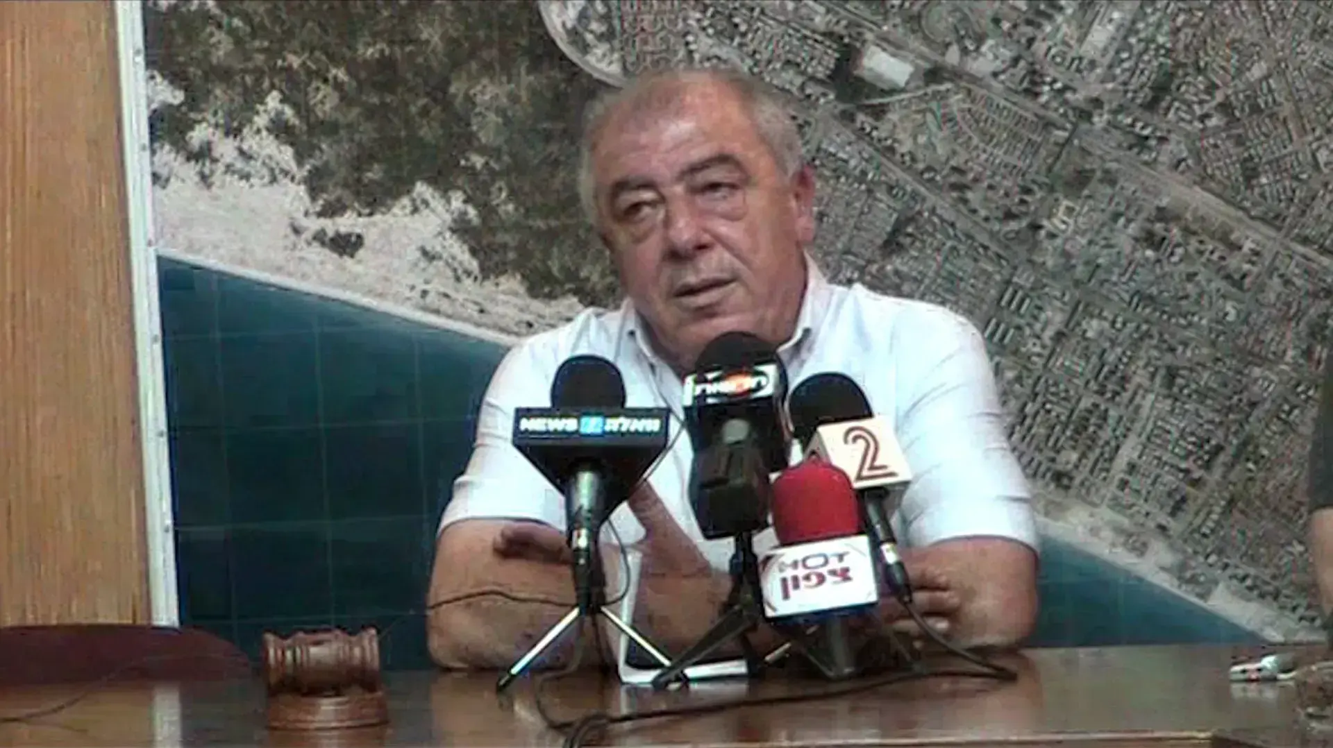  ראש העיר שרכבו הוצת: "שמעתי פיצוץ אדיר, חשבתי שזה טיל"