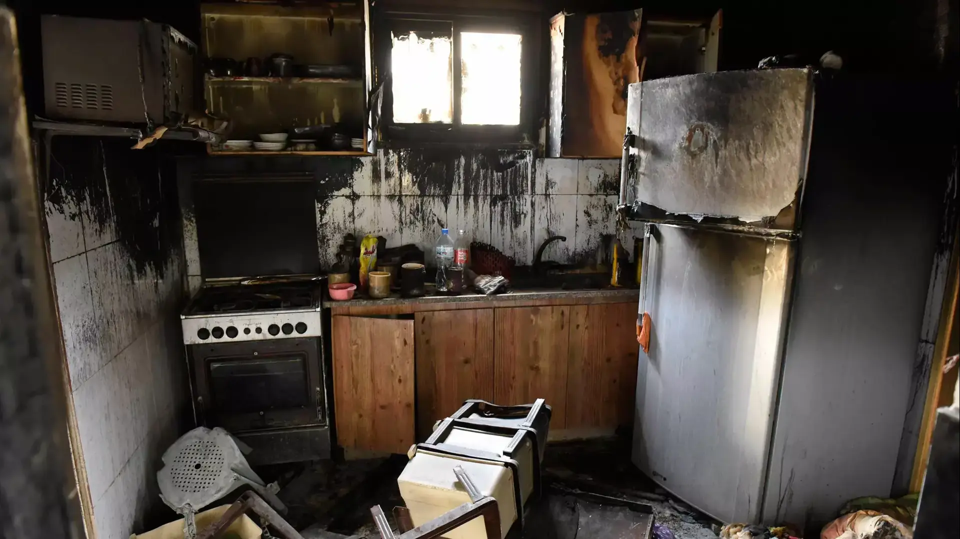 סוכת אבלים של שני הבתים שנשרפו בדומא בשומרון, אוגוסט 2015 סוכת אבלים של שני הבתים שנשרפו בדומא בשומרון, אוגוסט 2015
