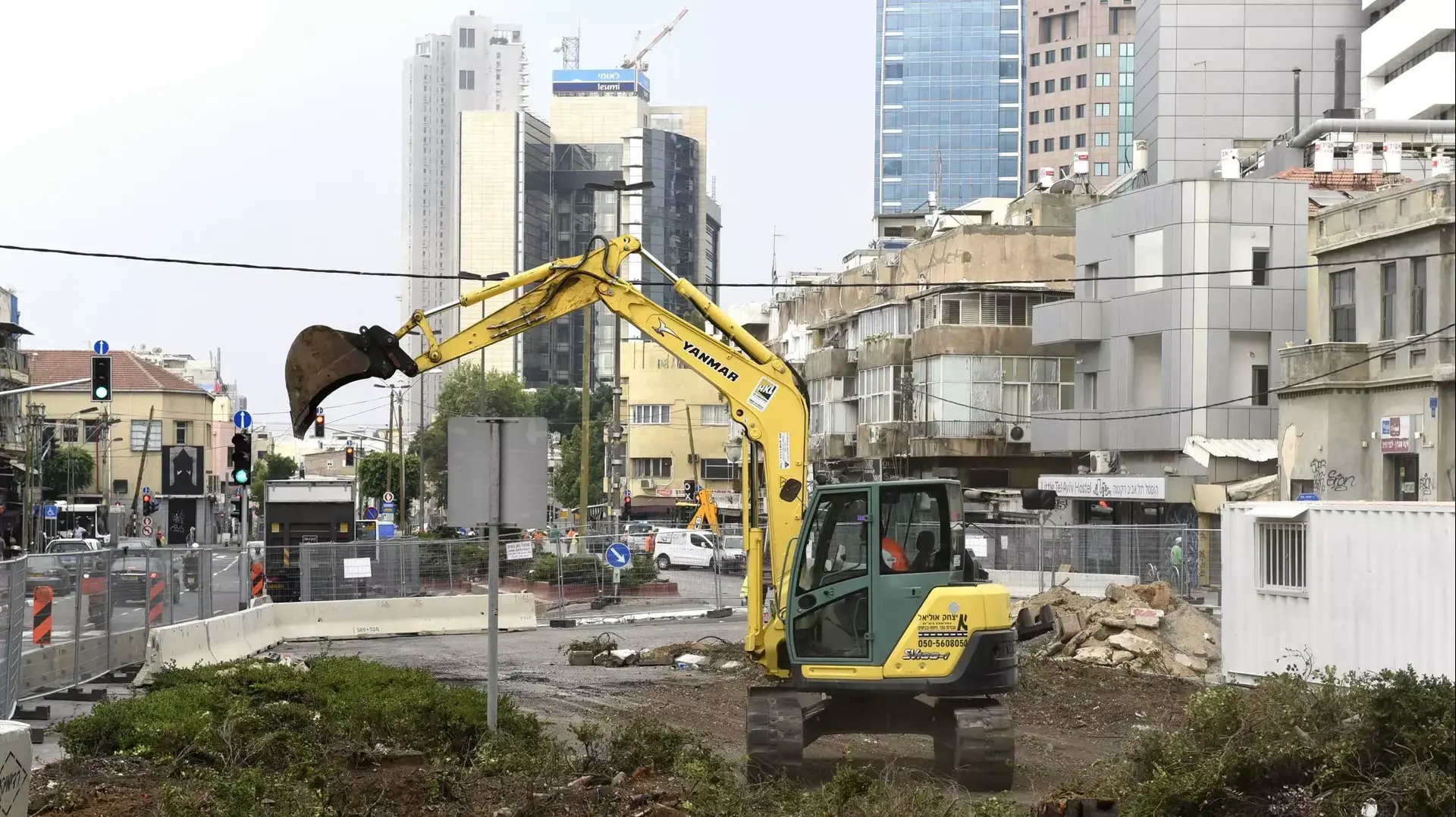 עבודות הרכבת הקלה ברחוב יהודה הלוי, אוגוסט 2015 עבודות הרכבת הקלה ברחוב יהודה הלוי, אוגוסט 2015