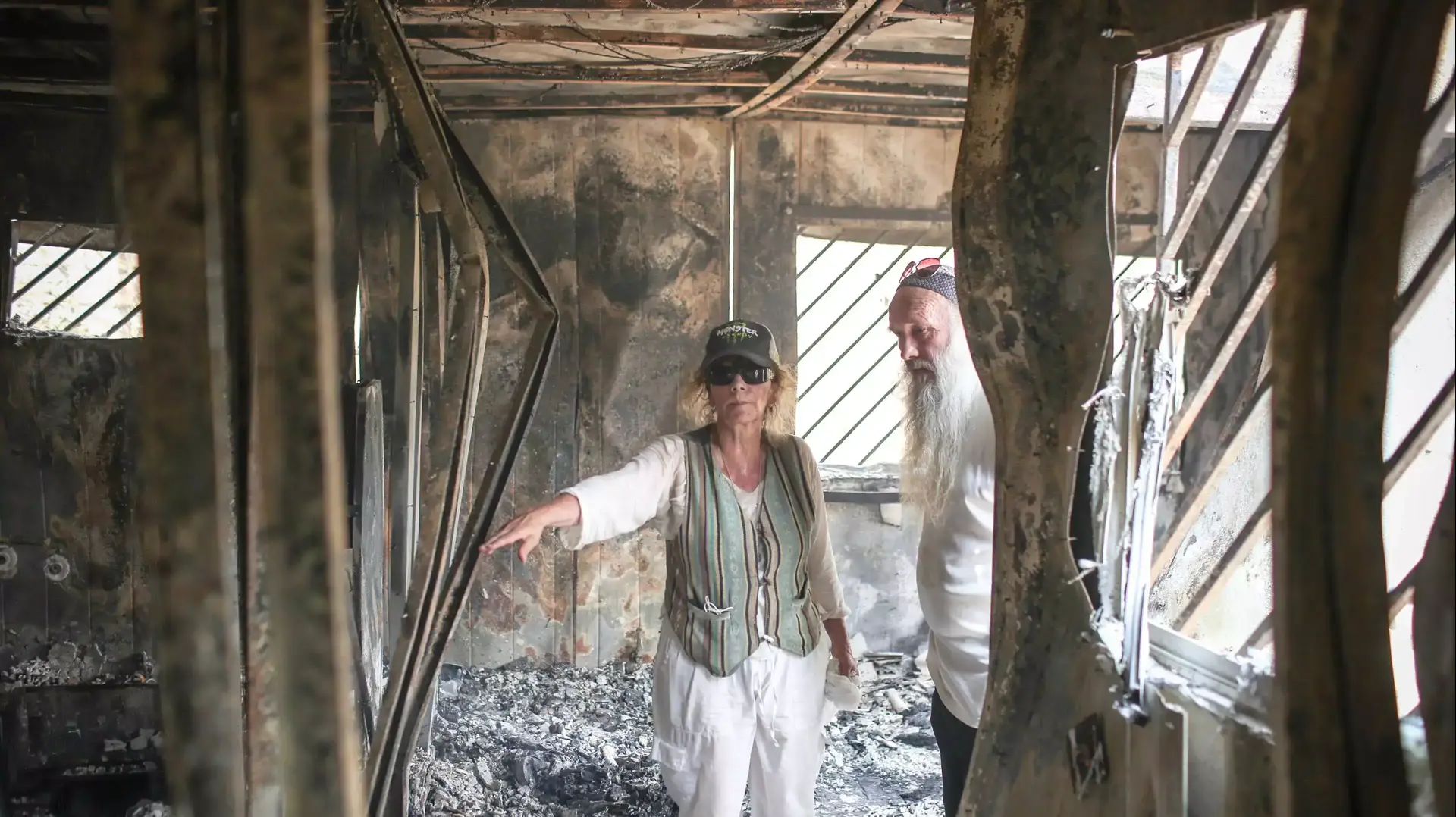 אבן ספיר יום לאחר השריפה, אוגוסט 2015