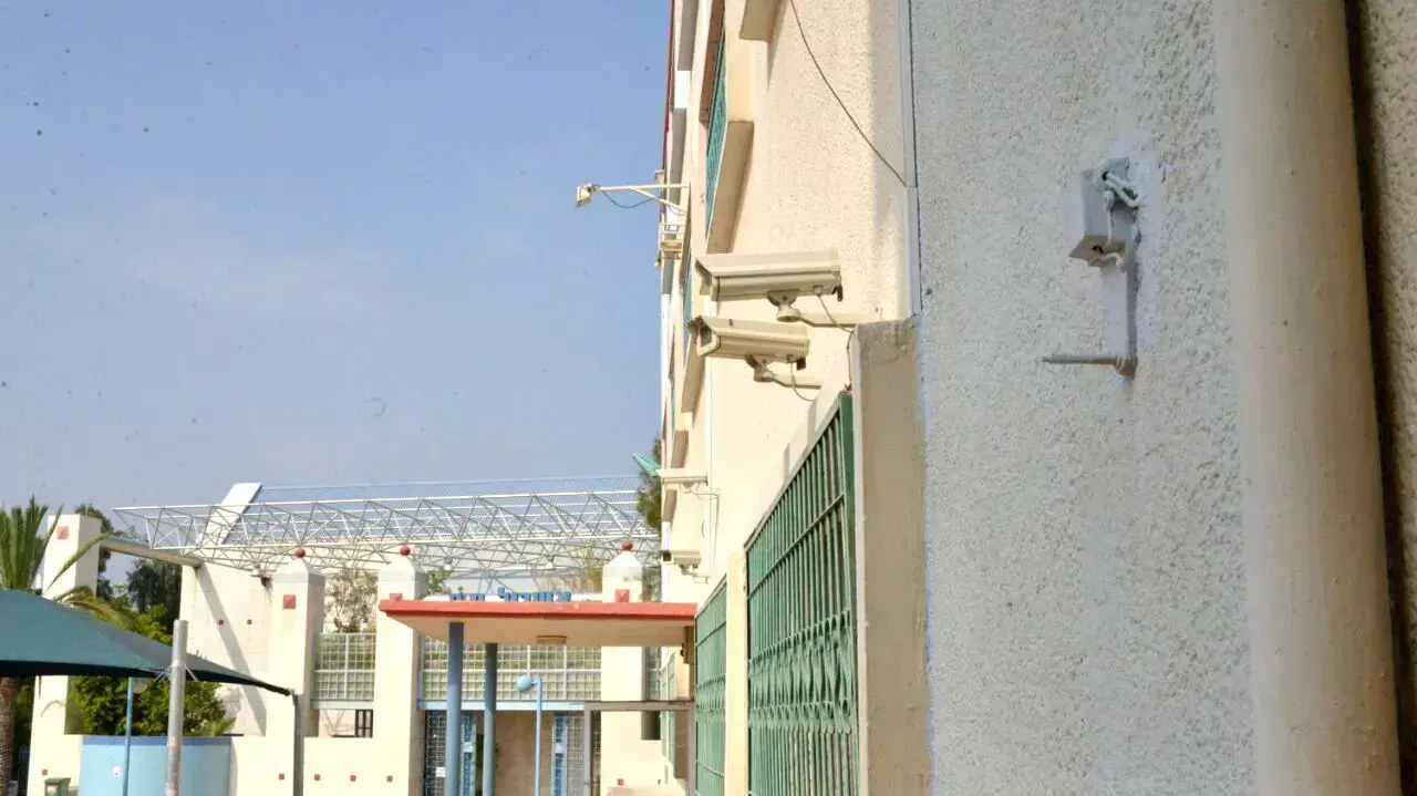 תיכון עירוני י"ד, תל אביב, אוגוסט 2015 תיכון עירוני י"ד, תל אביב, אוגוסט 2015