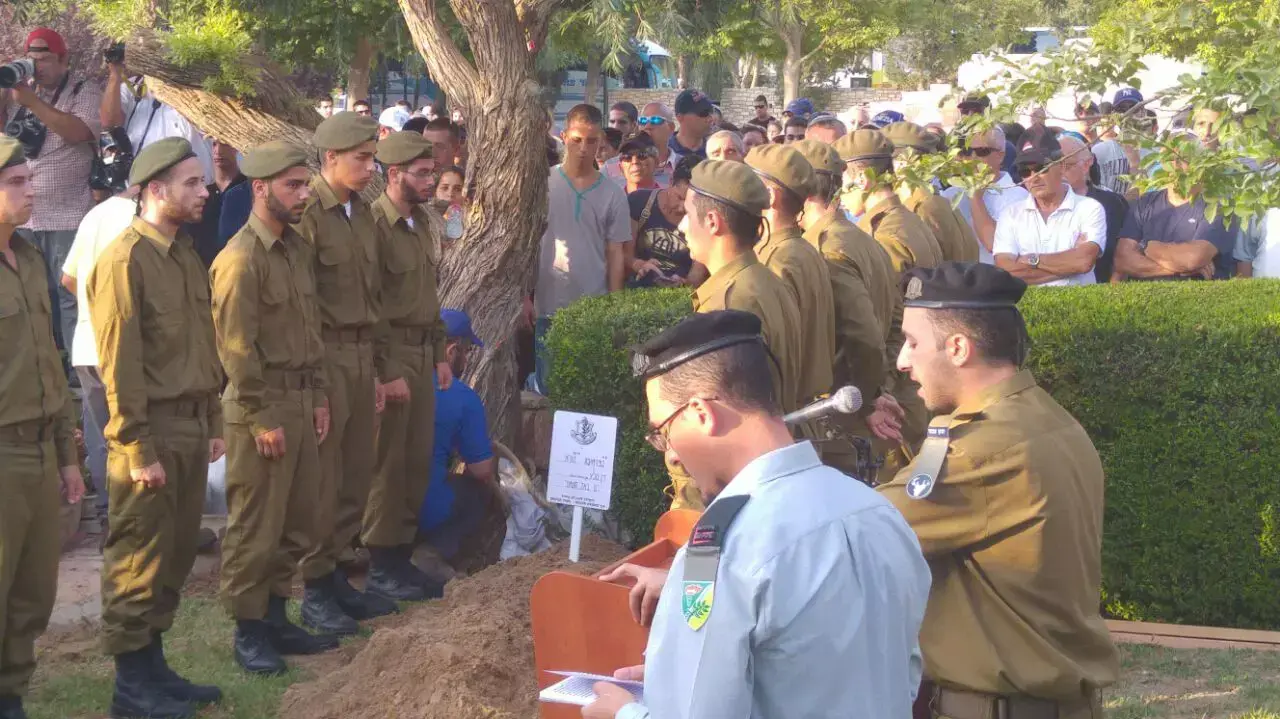 הלווית החייל דן סלע, אוגוסט 2015 הלווית החייל דן סלע, אוגוסט 2015