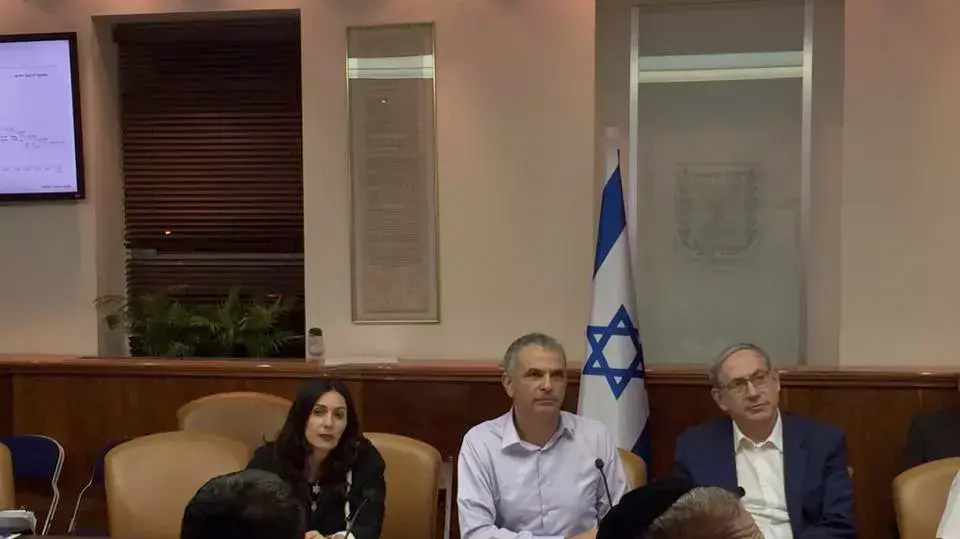 דיון הממשלה על התקציב 2015-2015, ליל ה-8 באוגוסט 2015 דיון הממשלה על התקציב 2015-2015, ליל ה-8 באוגוסט 2015